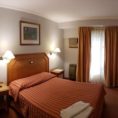ויז'ה מרסדס Centro Hotel מראה חיצוני תמונה