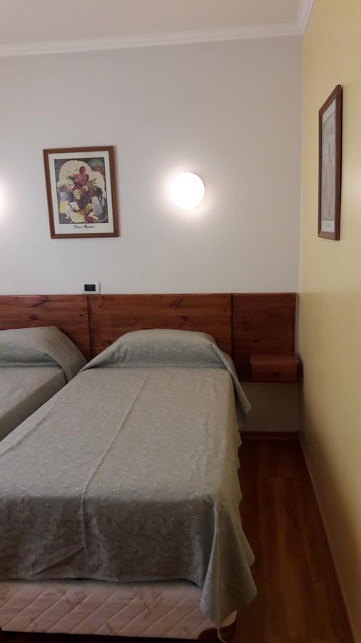 ויז'ה מרסדס Centro Hotel מראה חיצוני תמונה